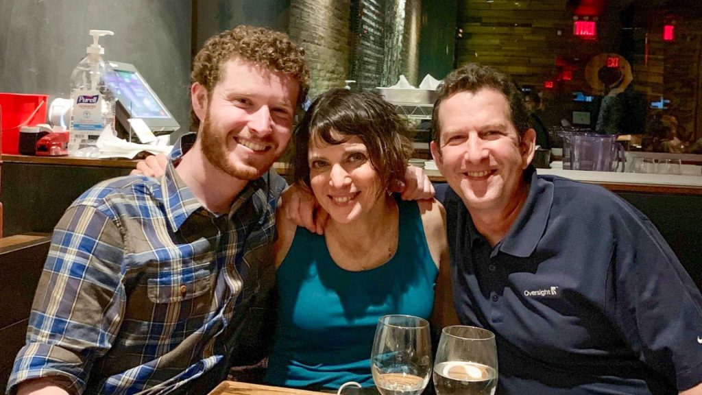 My mom has 4 rules for a meaningful, fulfilled life: A happiness expert says she ‘loves’ them