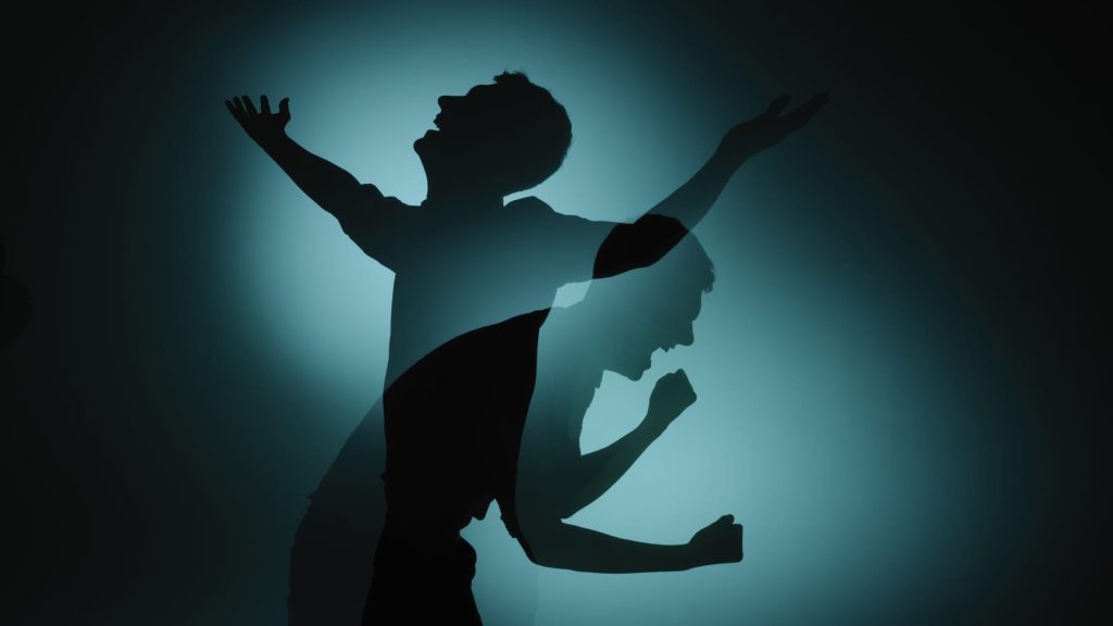 People who are ‘addicted to drama’ always do these 7 things, says psychologist—how to deal with them