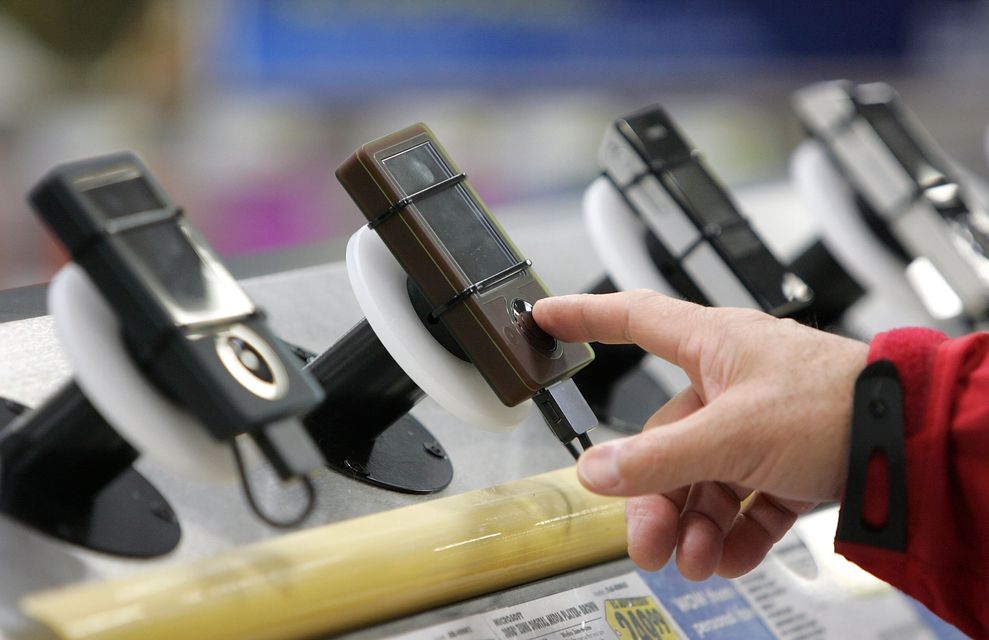 Why Microsoft is giving away a Zune MP3 player that’s 15 years old — and may not work