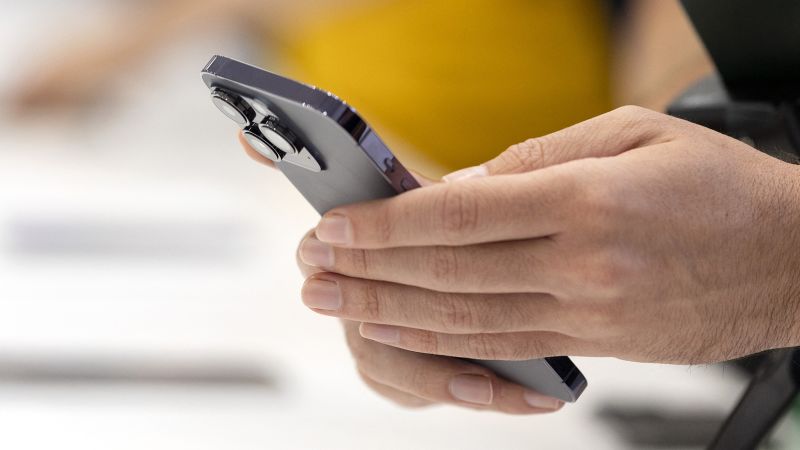 Your iPhone will soon be able to replicate your voice after 15 minutes of training