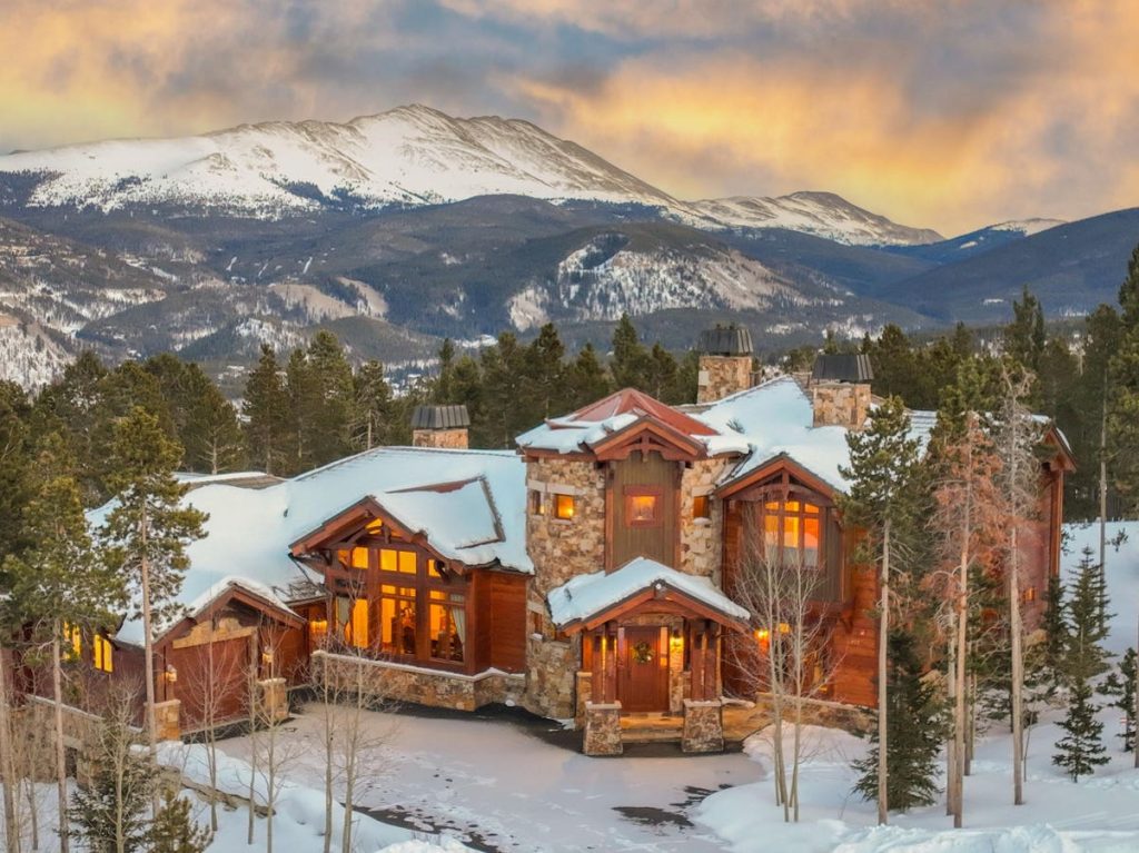 Luxury Real Estate Videos Grab Eyeballs And Profits