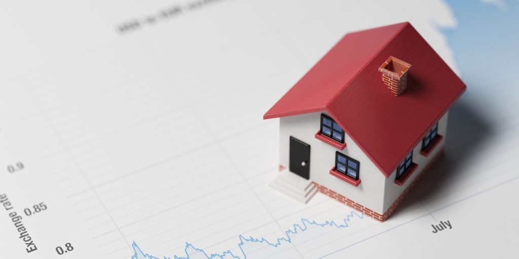 Home prices are falling in the Sun Belt in these big cities. But don’t get too excited. Here’s why.