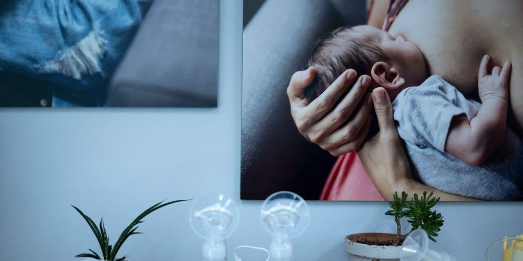 Breastfeeding moms feel stressed by return-to-office mandates, according to this study of over 15,000 women