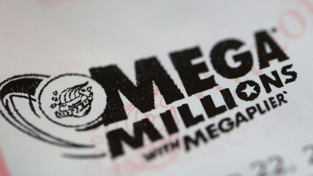 As Mega Millions jackpot reaches $1.05 billion, these are the biggest lottery prizes in U.S. history