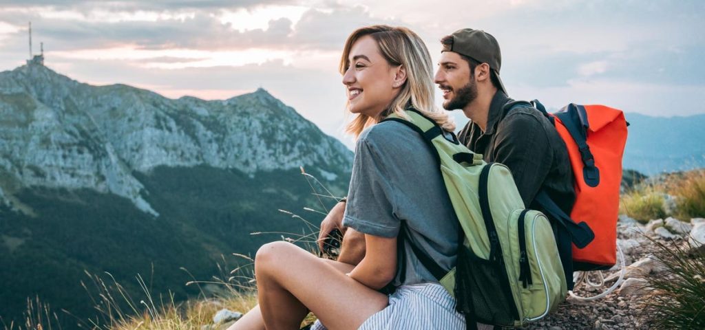 Millennials Leading Transition From Country Clubs To Social Clubs