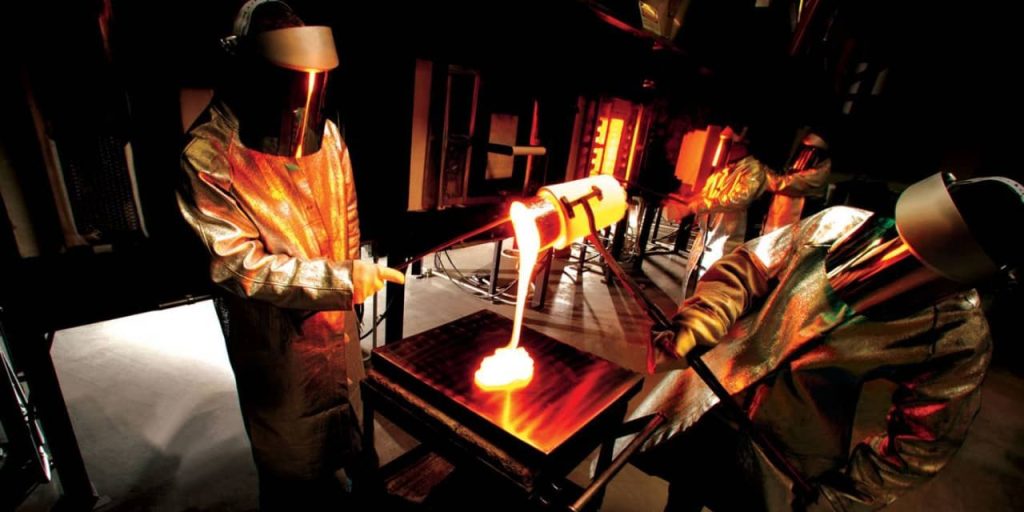 Corning Stock Is Sliding. Earnings and Guidance Disappointed.