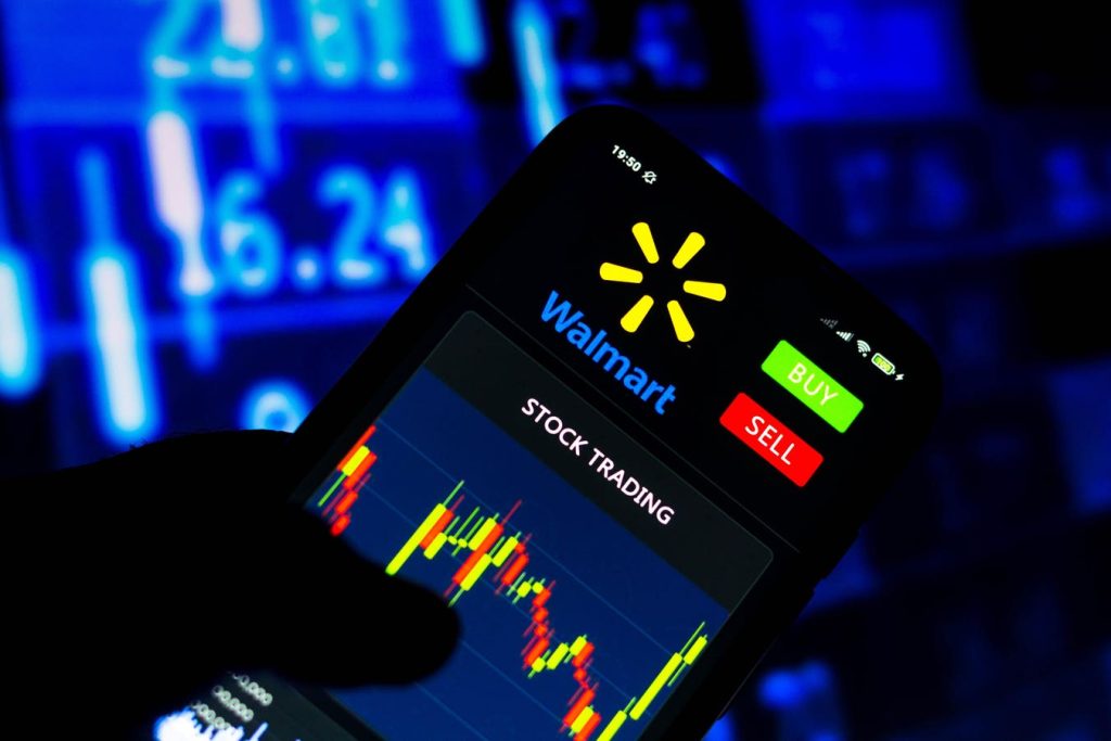 Walmart’s Strategic Omni-Channel Approach Rewrites Retail Rules