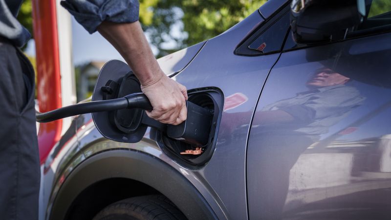 Electric cars are having more problems, but not because they’re electric