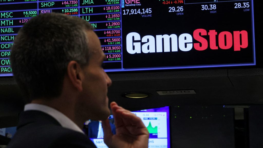 GameStop drops more than 12%, hits session lows after annual meeting fails to offer details on firm’s strategy