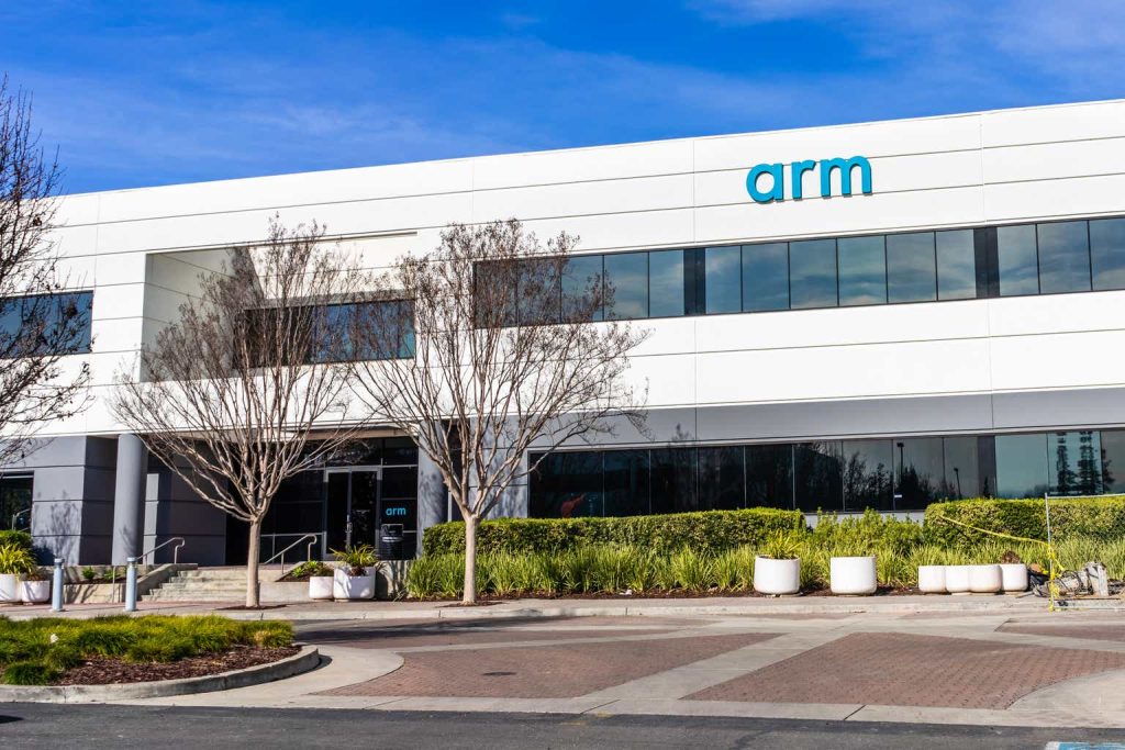 ARM Holdings: Overhyped Stock With Limited Upside (NASDAQ:ARM)